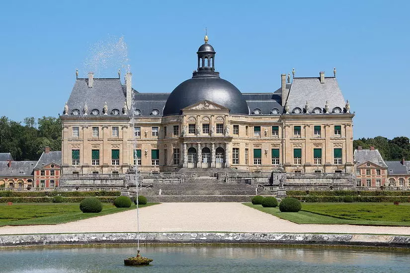 Famous French landmarks